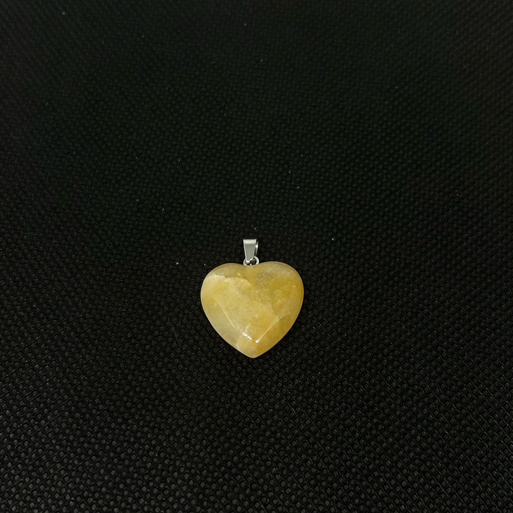 Crystal pendant necklace